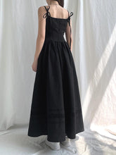 Maxikleid mit Gothic-Trägern